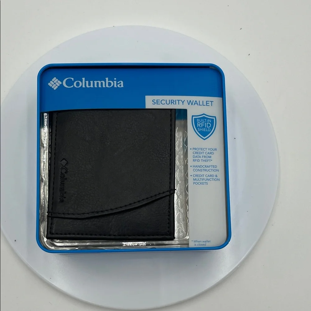 NWT Columbia Black RFID Security Wallet